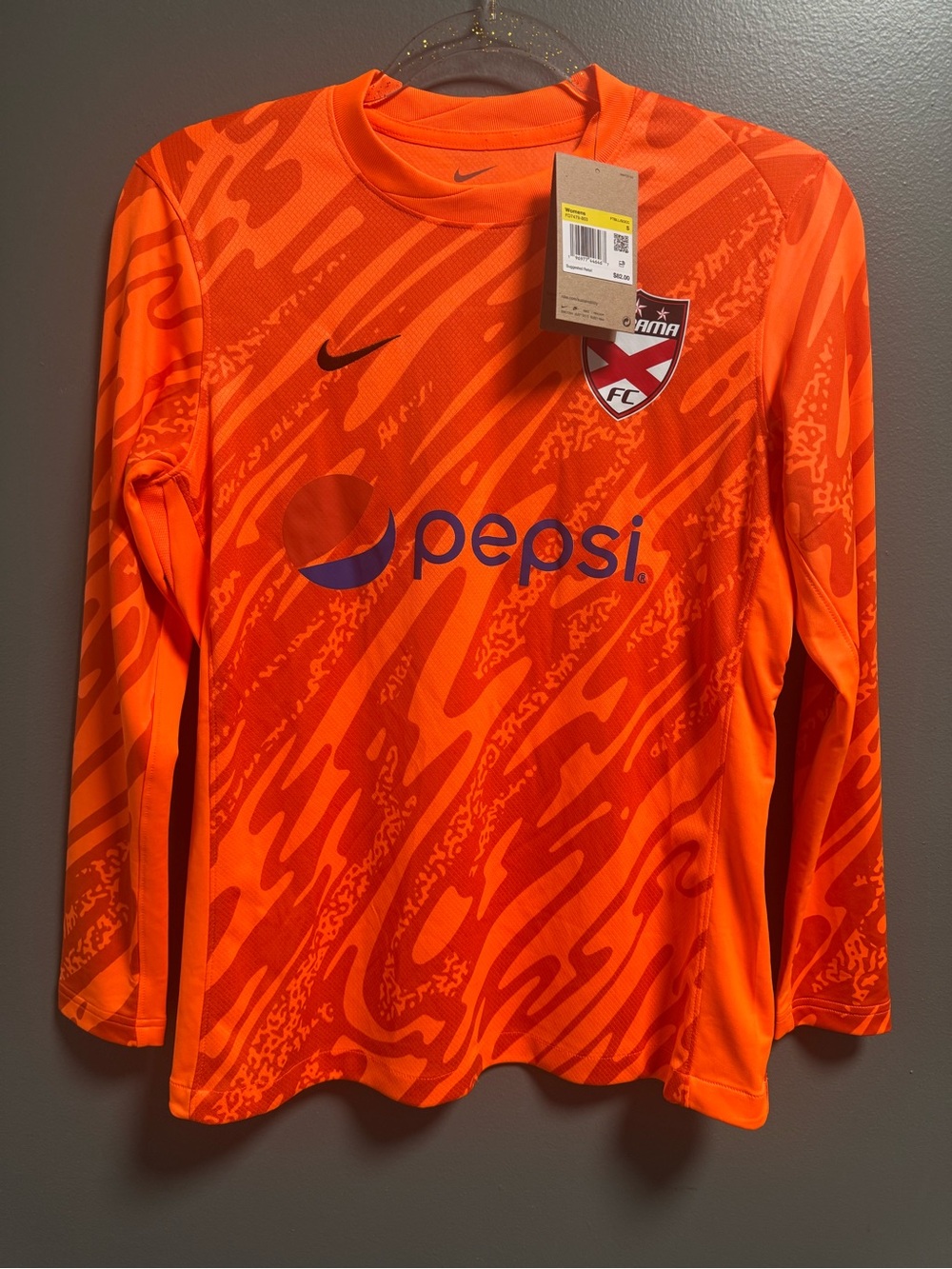 Nike Women’s Orange Long-Sleeve Soccer Jersey with Pepsi Logo NWT **small scuff